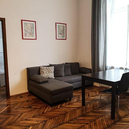 Apartment Next To The Main Square คราคูฟ ภายนอก รูปภาพ